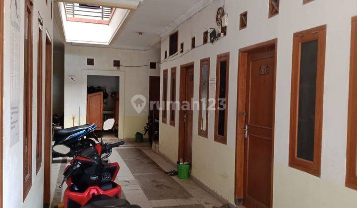 Jual Cepat! Rumah Kost 2 Lantai Terisi Full di Jalan Kacapiring 2