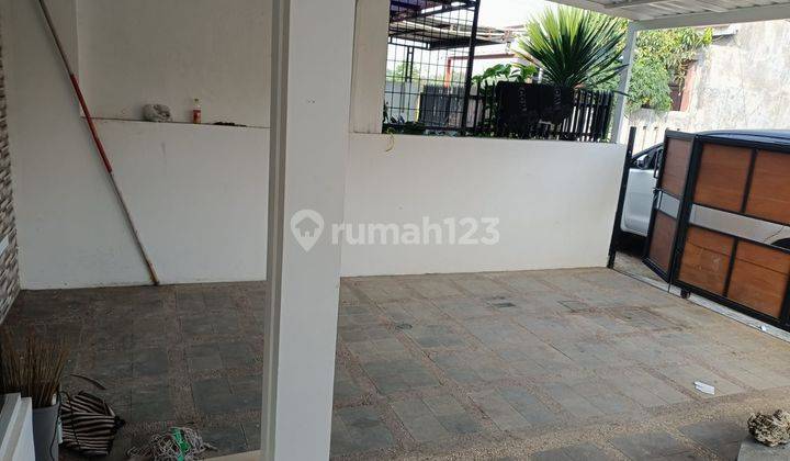 Dijual Rumah Minimalis 2 Lantai Siap Huni di Cisaranten  2