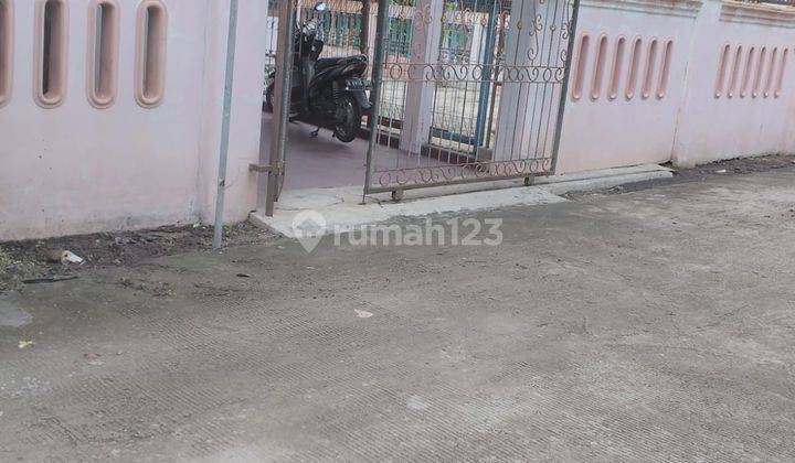 Dijual rumah Hook di Harapan Indah 1 Bekasi 2