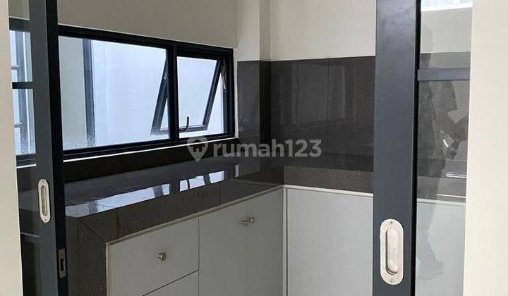 Rumah  Lavon 2 Viridia Cikupa, Tangerang 2 Lantai SHM Bagus 2