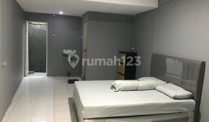 Exclusive Boarding House Near Food Stalls in North Semarang