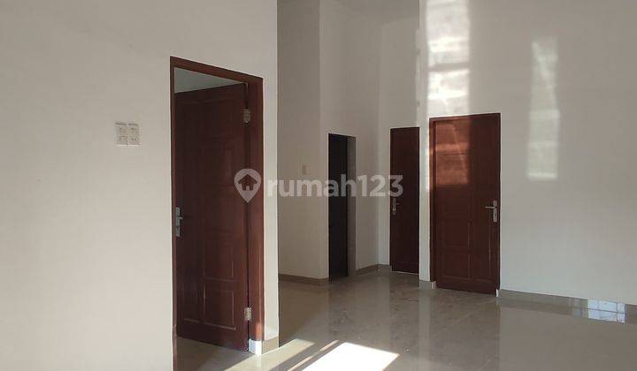 Sisa 1 unit lagi rumah cantik siap huni lokasi kapten sumarsono 2