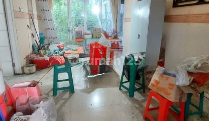 Dijual Rumah Modern Minimalis Royal Residence Wiyung Surabaya