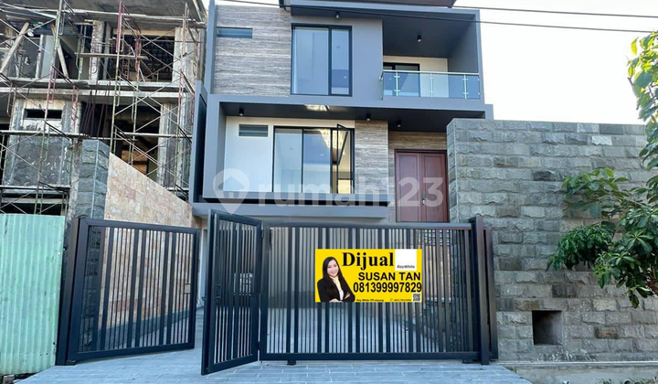 Dijual Rumah Babatan Pratama Surabaya 3 Lantai Baru Gress Dijual Rumah Babatan Pratama Surabaya 3 Lantai Baru Gress