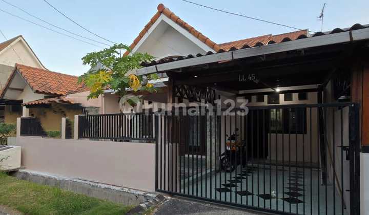 For Sale Ready-to-Occupy House in Babatan Pratama