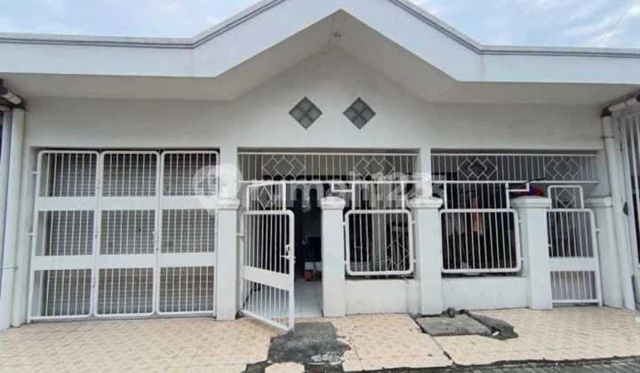 For Sale: Taman Pondok Indah Wiyung House Surabaya