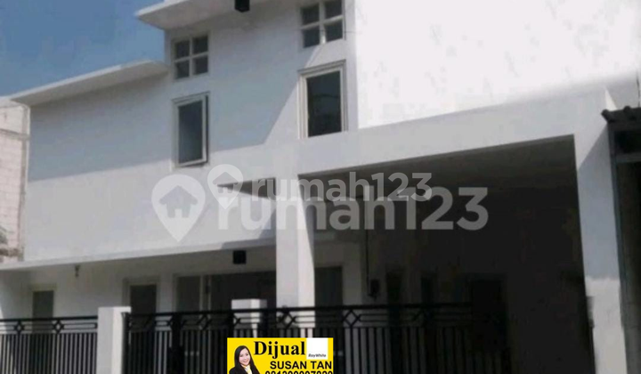 Dijual Rumah De Alamuda Residence Area Wiyung, Kota Surabaya Dijual Rumah De Alamuda Residence Area Wiyung, Kota Surabaya