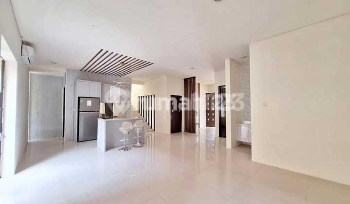 Dijual Rumah Modern Minimalis Royal Residence Luar Cluster 2