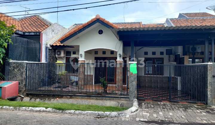 For Quick Sale House In Babatan Pratama Wiyung