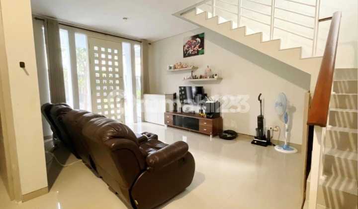 Quick Sale Greenlake Ready-to-Occupy Minimalist House Surabaya 2