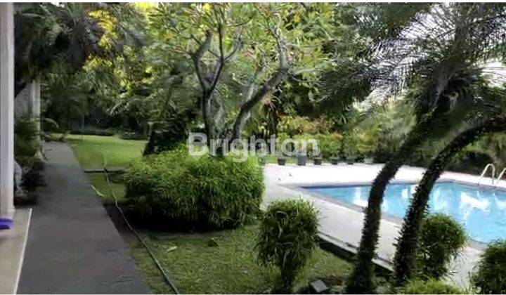 RUMAH VIEW GOLF SIAP HUNI PONDOK INDAH 2