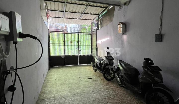 V048 - Dijual Rumah Kav Polri Jelambar 3x15 Murah Siap Huni 3 Lantai