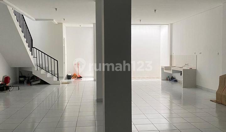 For Sale House in Jembatan Lima8.5x20m, Ideal for Living and Business in Jembatan Lima 2