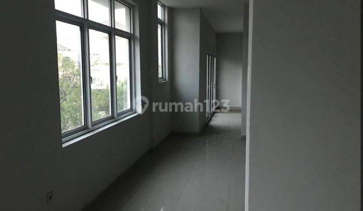 Ruko Gandeng 4,5 Lantai di Elang Laut Boulevard, Pantai Indah Kapuk, Jakarta Utara 16