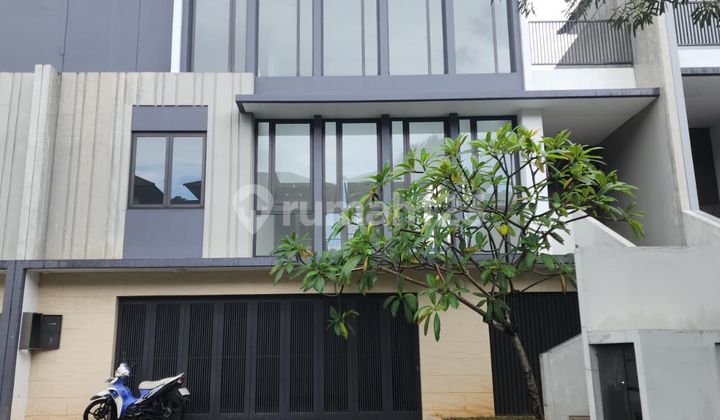Dijual Rumah Tipe 12X25 di Cluster Lakewood By Rumah Chinida (Dw)
