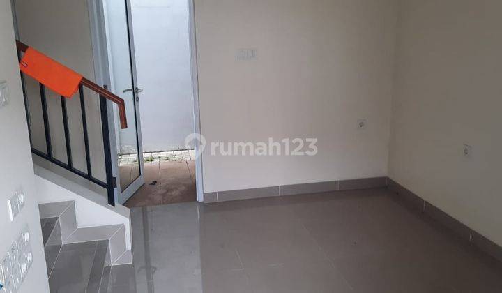 Disewakan Rumah 2 Lantai Bagus Cluster Verdi By Rumah Chinida 2