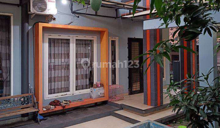 Rumah 2 Lantai SHM Furnished Selangkah Ke Kota Karawang 3