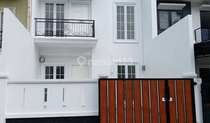 Rumah 2 Lantai Sudah Renov Furnished Sektor 1e Gading Serpong 1