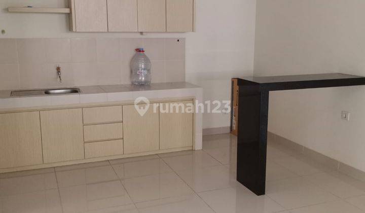 Disewakan Rumah Semi Furnished Cluster Thomson Gading Serpong 1