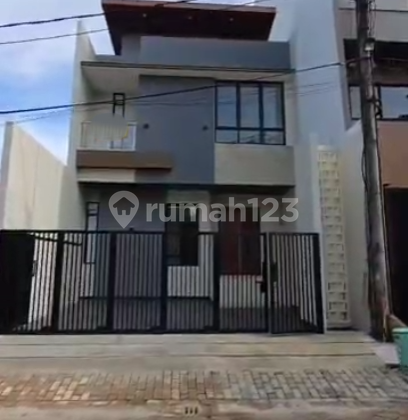 Dijual Rumah New SHM di Taman Villa Meruya By Rumah Chinida (Li)