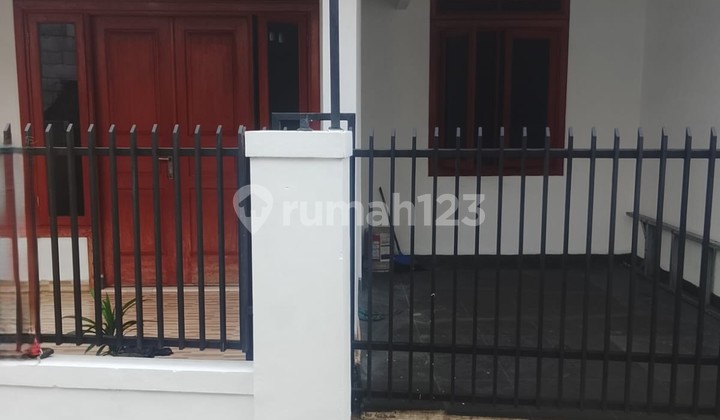 Dijual Rumah SHM Hook di Pancoran Mas, Depok By Rumah Chinida (Mk)