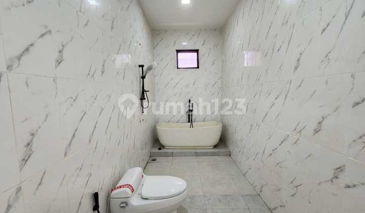 Dijual Bu Rumah HGB di Citra 2 Ext Jakarta By Rumah Chinida (Li) 2