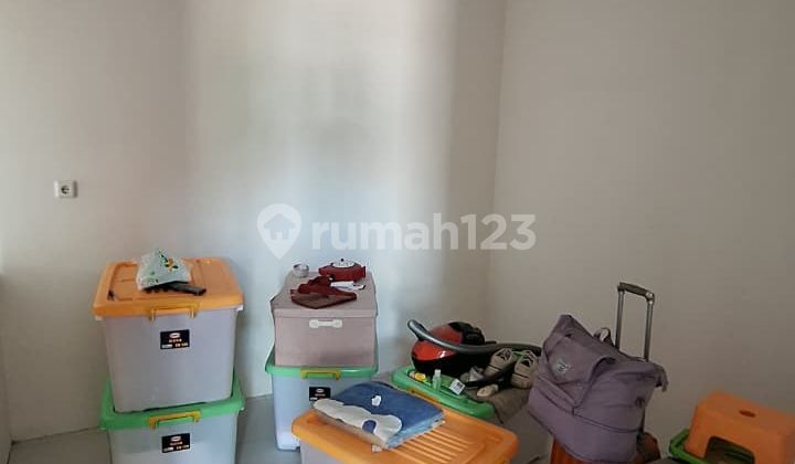 For Sale: SHM Hook House in Imperial Green By Rumah Chinida (Dw) 2