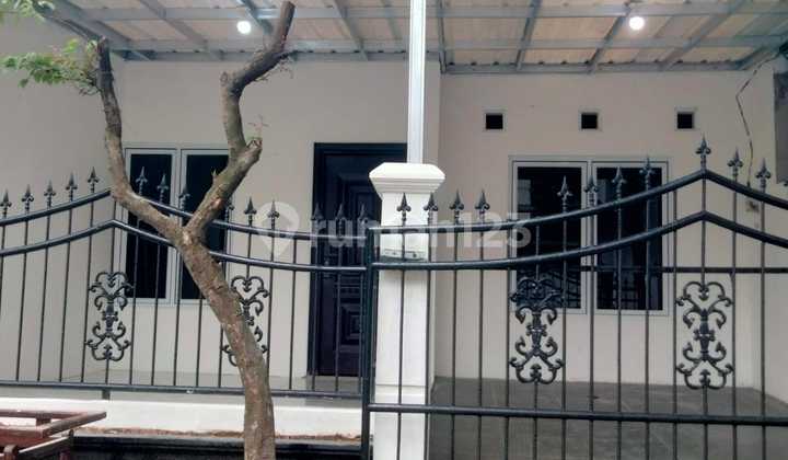 For Rent: SHM House in Sector 6 Gading Serpong By Rumah Chinida (Twin House)