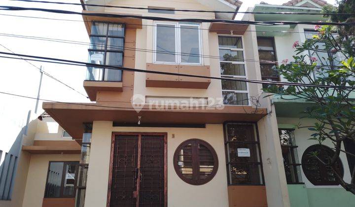 Disewakan Rumah 2 Lantai di Taman Kyoto Karawaci By Rumah Chinida 1
