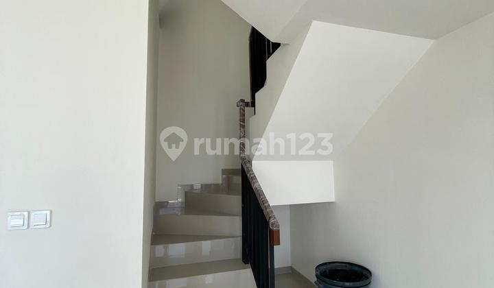 Dijual Rumah SHM Posisi Hook di Cluster Astha By Rumah Chinida (Ay)