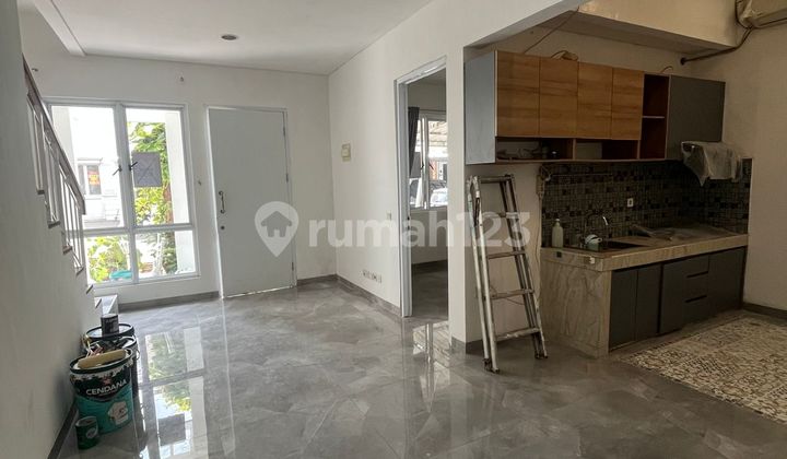 Disewakan Rumah 2 Lantai di Greenwich BSD By Rumah Chinida (Ay)