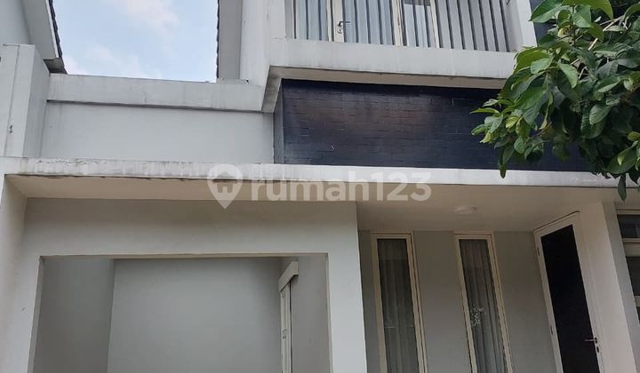 For Quick Sale: Freehold House in Turquoise Cluster By Rumah Chinida (Land Certificate)