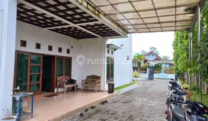 Dijual Cepat Rumah Mewah Kondisi Bagus di Maguwoharjo Sleman 2