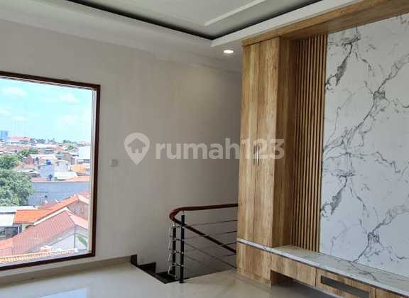 Rumah mewah Cilandak 5menit jalan kaki ke Tansmart Lebak Bulus 2