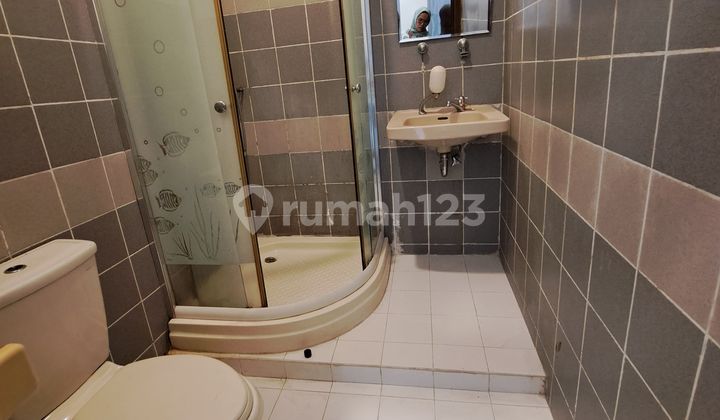 Rumah Dikawasan Pondok Indah 5 Menit Ke Pim Rumah Dikawasan Pondok Indah 5 Menit Ke Pim