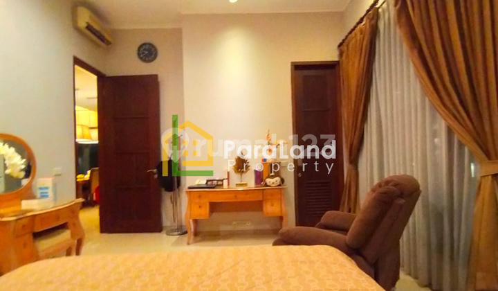 Rumah 2 Lantai Full Furnished di Green Garden Jakarta Barat 5
