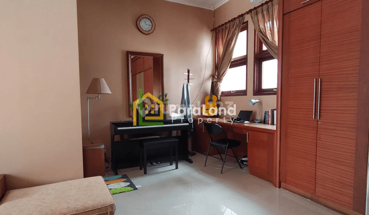 Rumah 2 Lantai Full Furnished di Green Garden Jakarta Barat 11