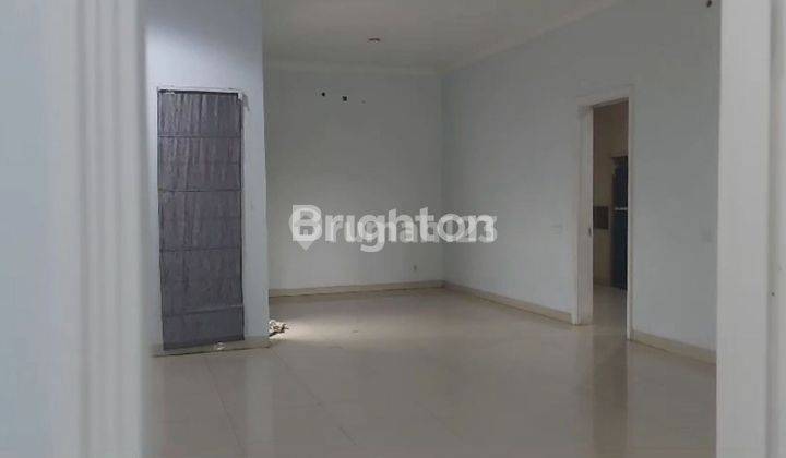 Rumah bagus 2 lantai dan nyaman di perumahan spring gading serpong 2