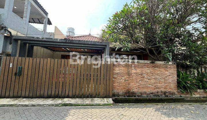 Rumah 2 lantai hoek bagus dan terawat di perum 2 karawaci 1