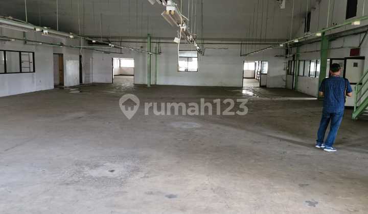 Spacious Warehouse With 3 Well-Maintained Floors in Taman Tekno BSD Warehousing Area, South Tangerang, Banten Spacious Warehouse With 3 Well-Maintained Floors in Taman Tekno BSD Warehousing Area, South Tangerang, Banten