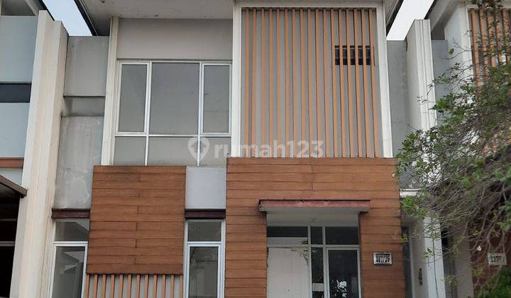 Disewakan Rumah Boulevard di Cluster Garden Ville Citra Raya 1