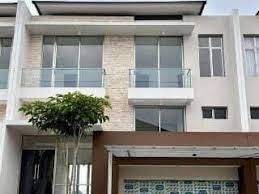 Disewakan Rumah Riverside di Pik Harga Murah Luas 250m2