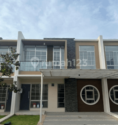 Rumah 2 Lantai 8x10 di Miami Pik2 Jl. Salembaran Jati  1