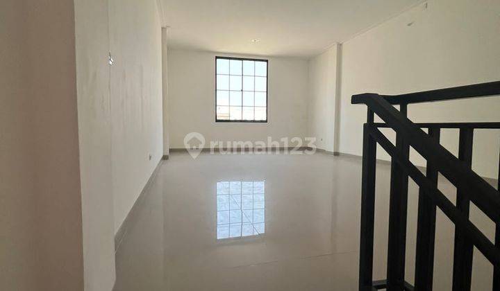 Disewakan Ruko Gandeng Murah di Osaka PIK 2 1