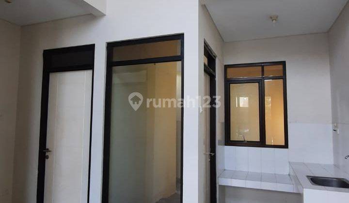 Disewakan Rumah High Ceiling di Cluster Carona Park Citra Raya 1