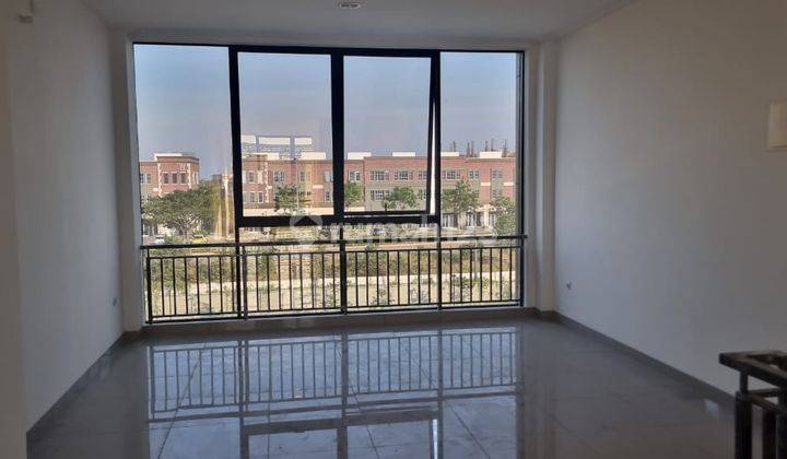 Disewakan Ruko Lokasi Bagus di Osaka PIK 2 1