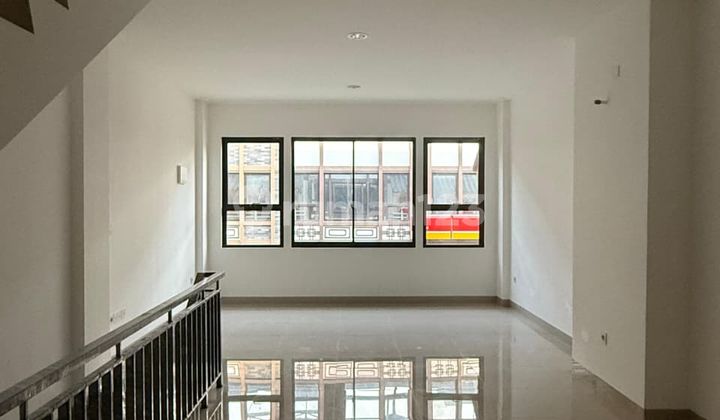 Disewakan cepat, Ruko Baru Euro Asia 