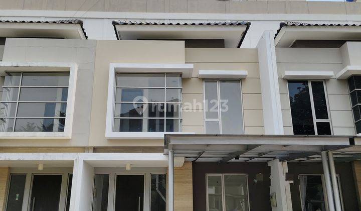 Disewakan Rumah 2 Lantai 6x15 di Cluster Piano Golf Island Murah  1