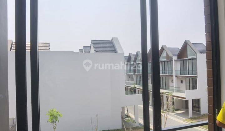 Dijual Rumah Baru Siap Huni 3 Lantai di Cluster Osaka PIK 2 1
