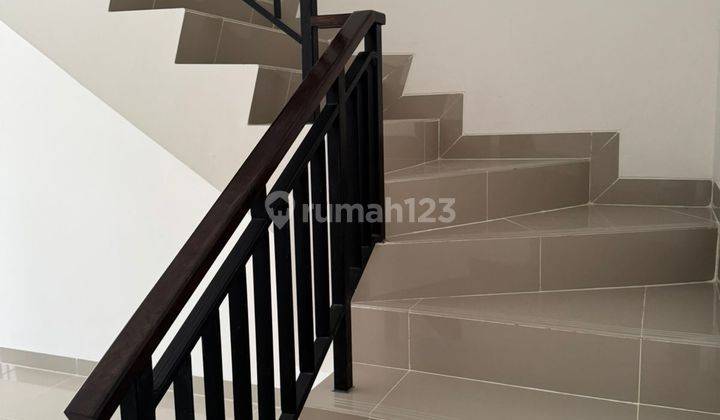 Disewakan Ruko Harga Terbaik di Euro Asia PIK 2 2